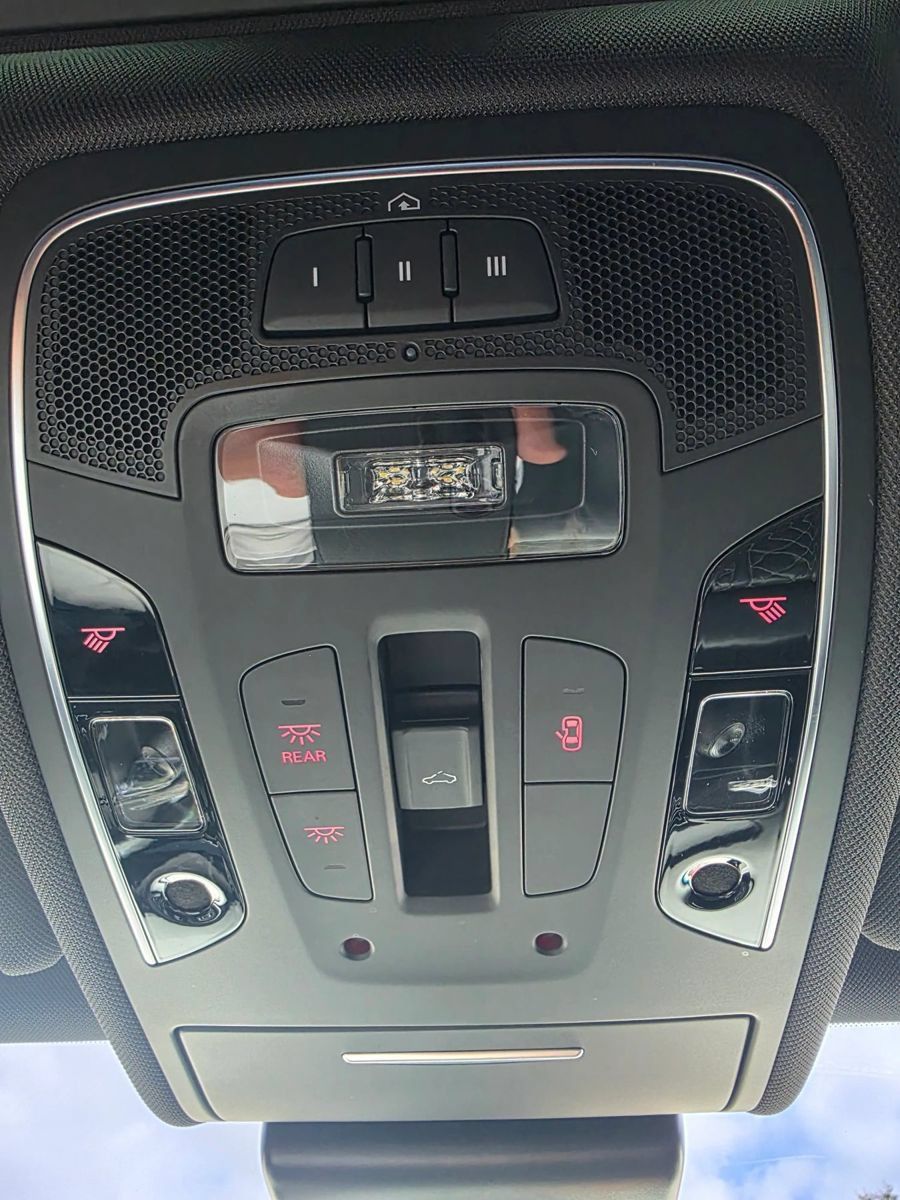 Used 2018 Audi S6 Prestige AWD/4WD image 28