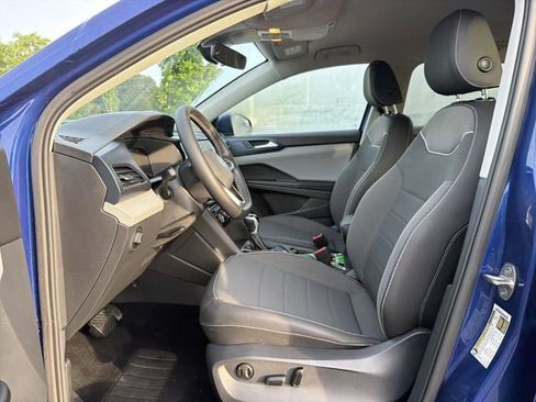 Used 2023 Volkswagen Taos SE AWD/4WD image 11