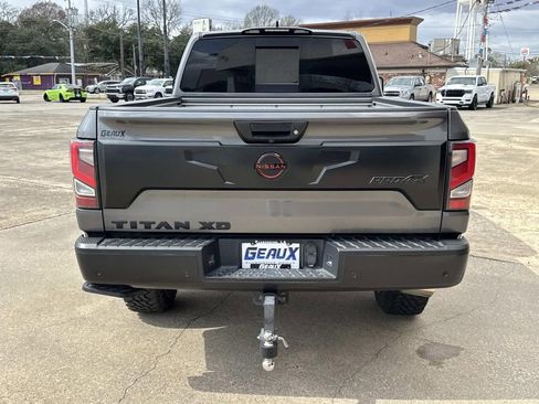 Used 2023 Nissan Titan PRO-4X image 11