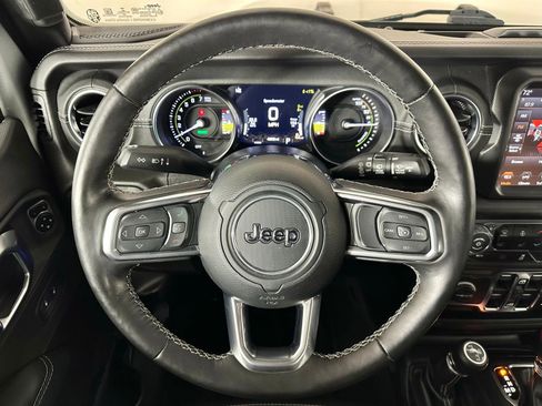 Used 2022 Jeep Wrangler Unlimited Sahara w/ Cold Weather Group image 11