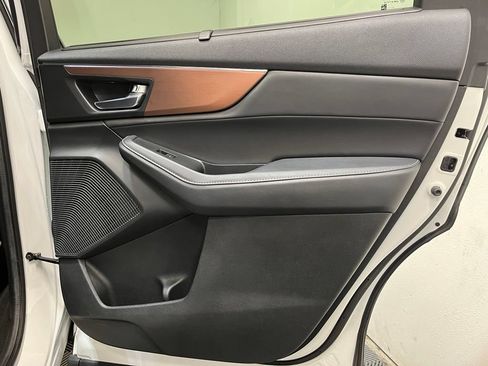 Used 2022 Acura MDX SH-AWD w/ Technology Package image 18
