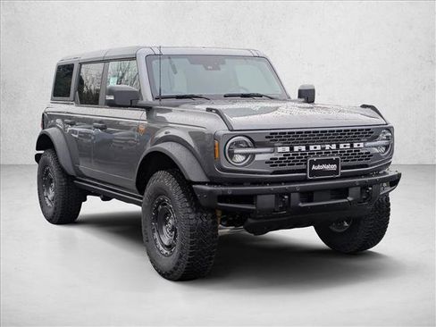 New 2025 Ford Bronco Badlands image 6
