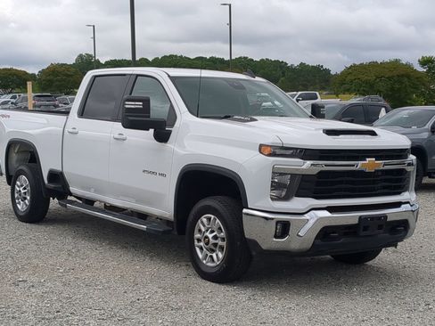 Certified 2025 Chevrolet Silverado 2500 LT w/ Convenience Package AWD/4WD image 2