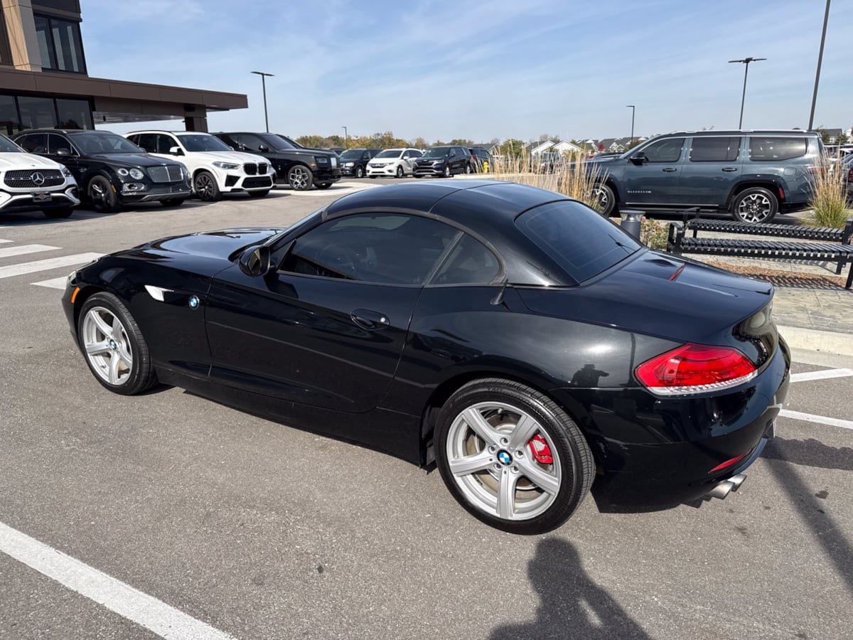 Used 2011 BMW Z4 sDrive30i RWD image 3