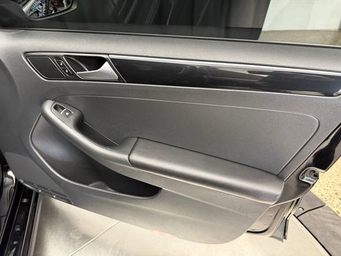 Used 2017 Volkswagen Jetta SEL image 20