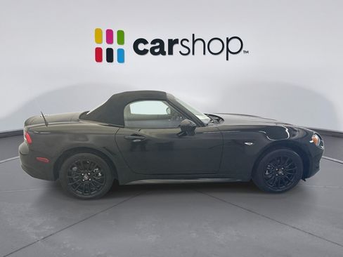 Used 2017 FIAT 124 Spider Classica RWD image 6