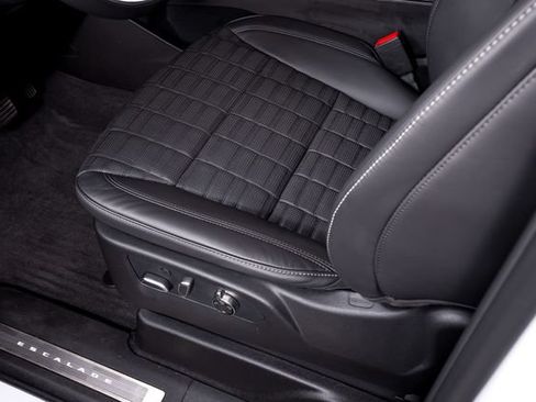 Used 2026 Cadillac Escalade Platinum Sport w/ LPO, Floor Liner Package AWD/4WD image 21