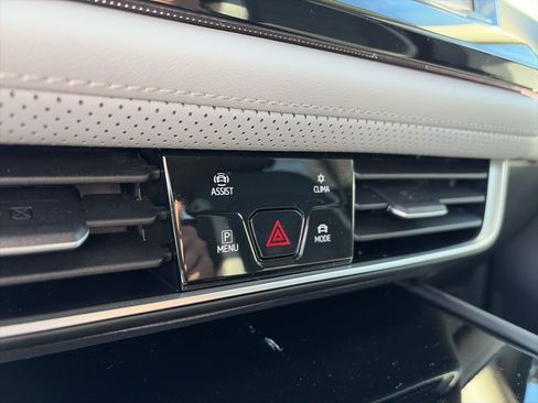 New 2026 Volkswagen Atlas Peak Edition AWD/4WD image 15