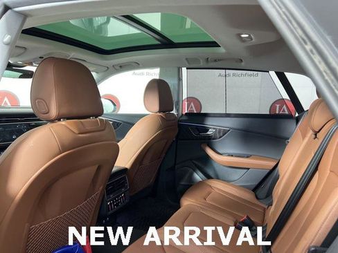 Used 2023 Audi Q8 Prestige w/ Prestige Package image 10