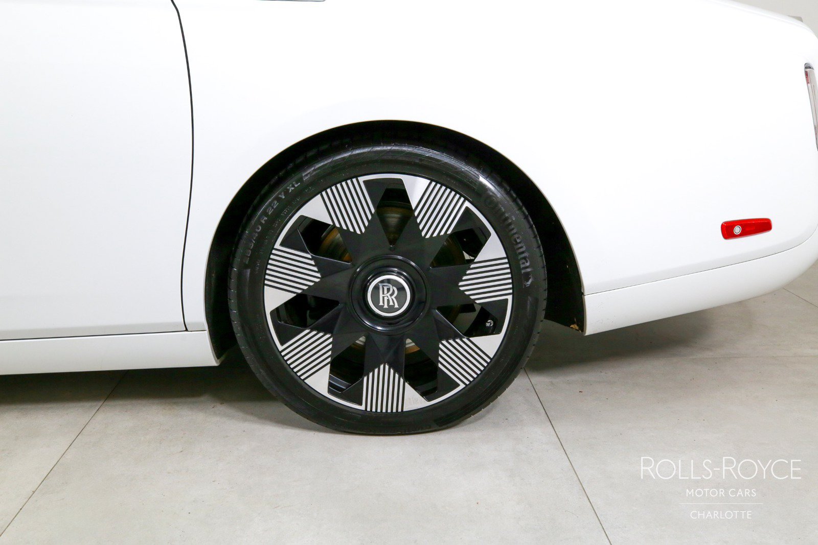 Certified 2024 Rolls-Royce Phantom Sedan RWD image 46