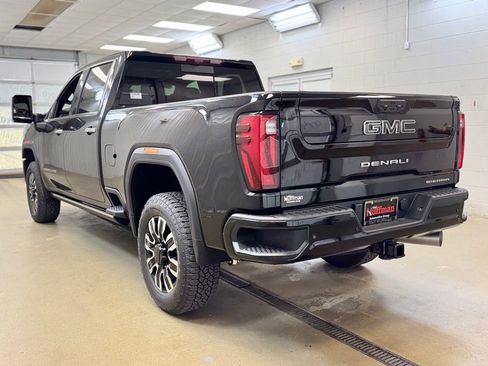 New 2026 GMC Sierra 2500 Denali Ultimate AWD/4WD image 8