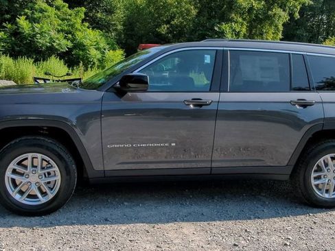 New 2025 Jeep Grand Cherokee L Laredo w/ Luxury Tech Group I image 3