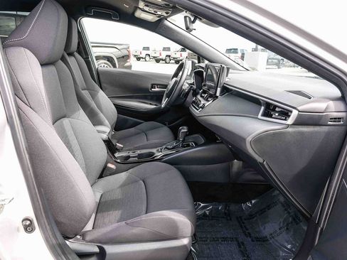 Used 2024 Toyota Corolla SE w/ SE Package FWD image 17