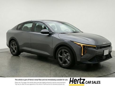 Used 2025 Kia K4 FWD image 1