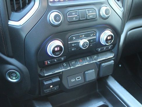 Used 2021 GMC Sierra 1500 AT4 image 24