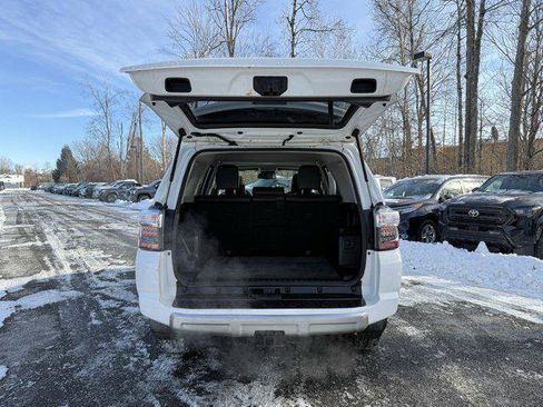 Certified 2021 Toyota 4Runner SR5 Premium image 28