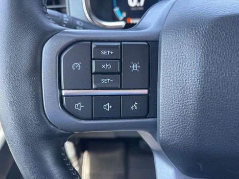 Used 2023 Ford F150 Lariat w/ FX4 Off-Road Package image 22