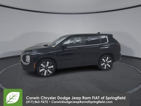 Used 2025 Mitsubishi Outlander SE FWD image 8