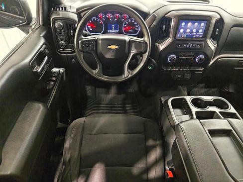 Used 2023 Chevrolet Silverado 1500 Custom AWD/4WD image 4