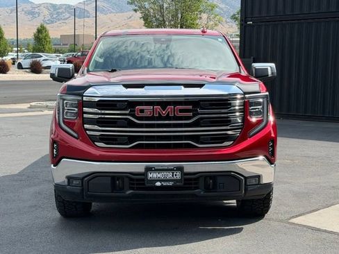Used 2022 GMC Sierra 1500 SLT w/ SLT Premium Package AWD/4WD image 2