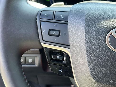 Used 2025 Toyota Camry LE image 23