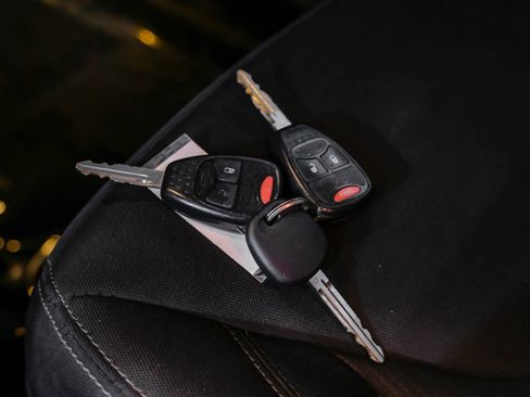 Used 2015 Jeep Wrangler Unlimited Sahara w/ Connectivity Group image 60