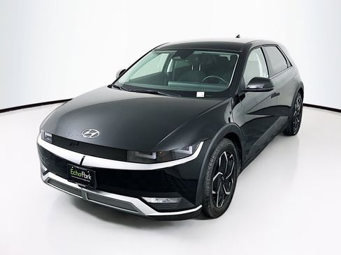 Used 2024 Hyundai Ioniq 5 SE RWD image 3