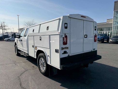Used 2022 Ford F250 XL w/ STX Appearance Package image 5
