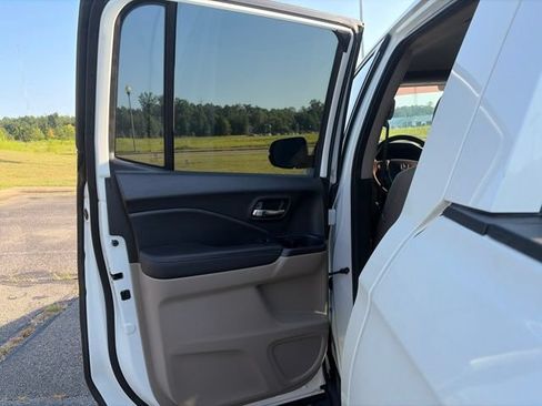 Used 2017 Honda Ridgeline RTS image 5
