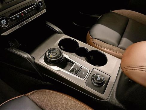 Used 2025 Ford Bronco Sport Outer Banks w/ Outer Banks Tech Package+ AWD/4WD image 16