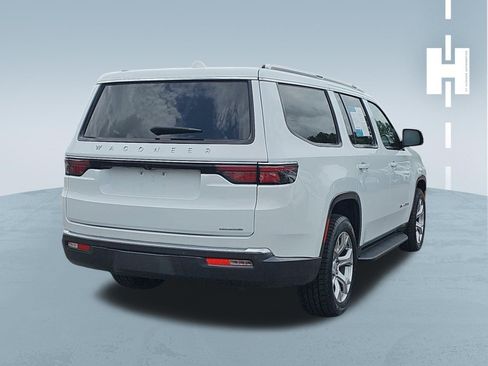 Used 2022 Jeep Wagoneer Series I w/ Premium Group I RWD image 4