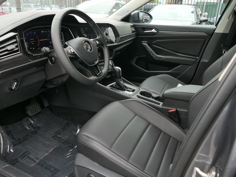 Used 2021 Volkswagen Jetta SEL FWD image 12