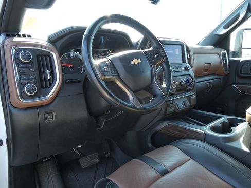 Used 2023 Chevrolet Silverado 2500 High Country w/ Z71 Off-Road Package AWD/4WD image 24