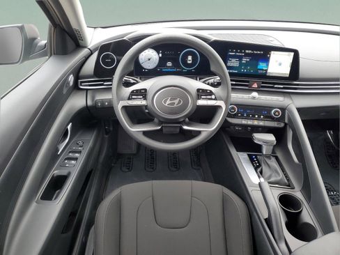 New 2026 Hyundai Elantra Sport image 14