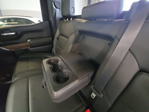 Used 2020 Chevrolet Silverado 1500 High Country w/ Technology Package AWD/4WD image 27