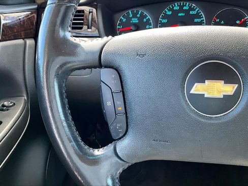 Used 2012 Chevrolet Impala LT FWD image 19