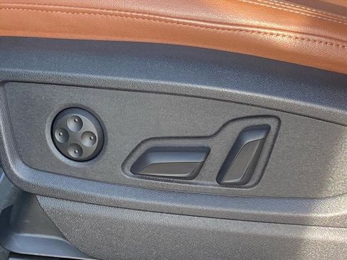 Used 2023 Audi Q5 2.0T Premium w/ Convenience Package image 5