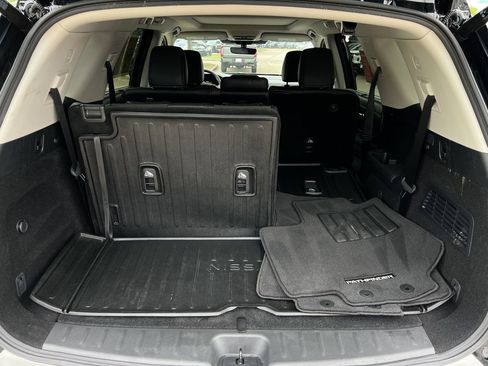 Certified 2024 Nissan Pathfinder Platinum w/ Cargo Package AWD/4WD image 27