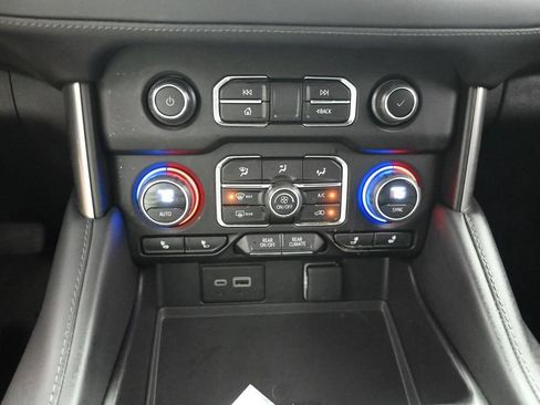 Used 2023 Chevrolet Tahoe LT AWD/4WD image 20