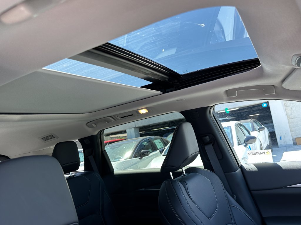 New 2027 INFINITI QX60 Luxe w/ Cargo Package FWD image 16