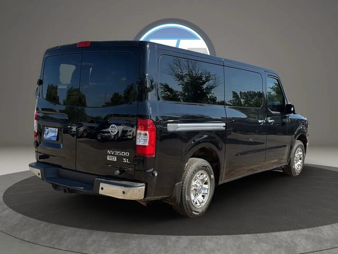 Used 2014 Nissan NV 3500 SL w/ Technology Package RWD image 45