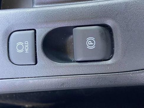 Used 2025 Toyota Corolla LE FWD image 28