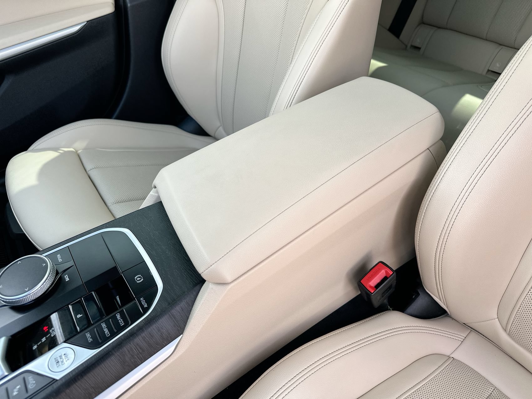 Used 2023 BMW 330i Sedan w/ Driving Assistance Package RWD image 21