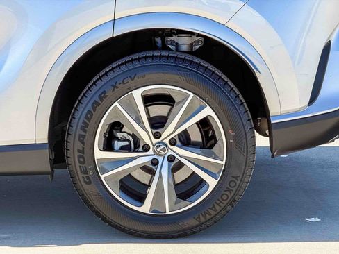 Used 2023 Lexus RX 350 Premium w/ Accessory Package (Z1) FWD image 10