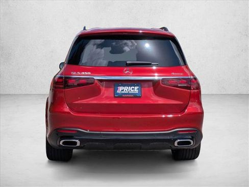 Used 2024 Mercedes-Benz GLS 450 4MATIC image 7