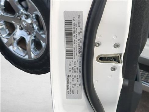 Used 2015 RAM 1500 Laramie w/ Convenience Group image 22