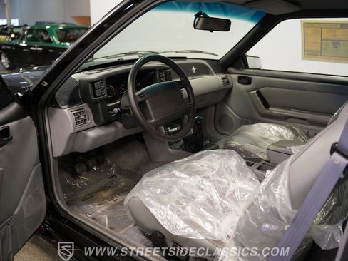 Used 1993 Ford Mustang Cobra image 4