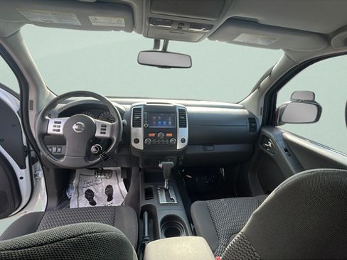 Used 2019 Nissan Frontier SV w/ Value Truck Package RWD image 24