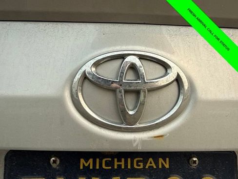 Used 2019 Toyota Corolla SE FWD image 8