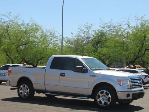 Used 2010 Ford F150 XLT image 4